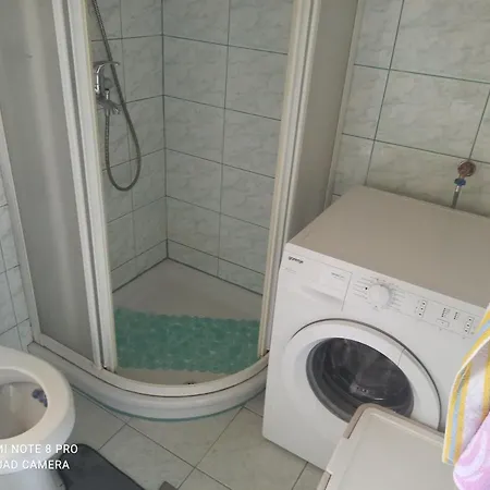 Lea Apartament *