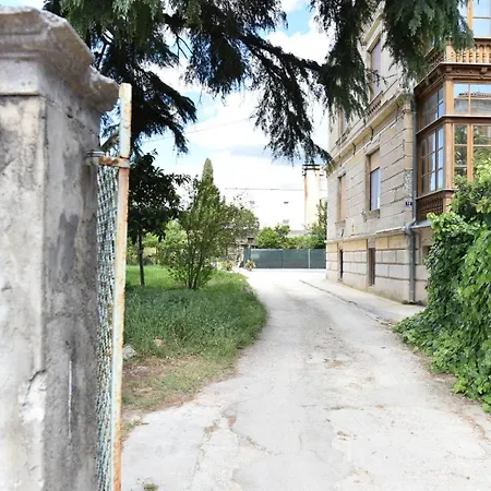 Апартаменты Lea