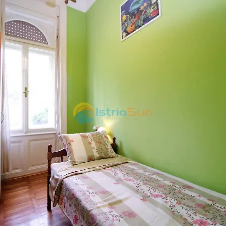 Апартаменты Lea *